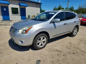 Nissan Rogue 2.5L 4 2011