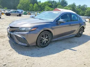 Toyota Camry 2.5L 4 2021