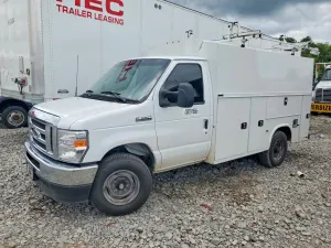 Ford Econoline 7.3L 8 2024