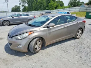 Hyundai Elantra 1.8L 4 2013