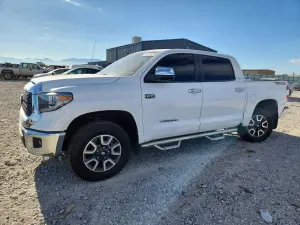 Toyota Tundra 5.7L 8 2018