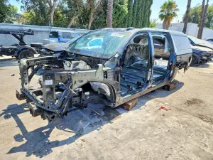 Chevrolet Suburban 5.3L 8 2025