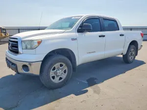 Toyota Tundra 5.7L 8 2012
