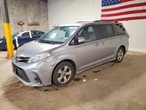 Toyota Sienna 3.5L 6 2018