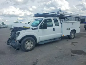 Ford F-250 6.2L 8 2014