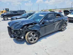 Hyundai Elantra 2.0L 4 2022