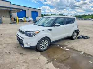 Kia Soul 2.0L 4 2019