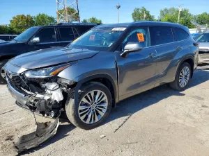 Toyota Highlander 2.4L 4 2025