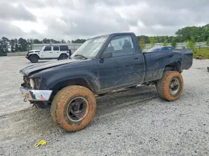 Toyota Hilux 2.4L 4 1995