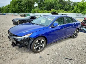 Hyundai Elantra 2.0L 4 2023
