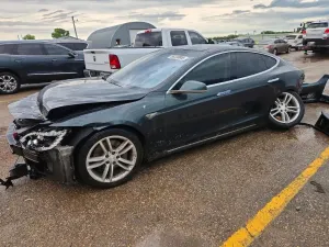 Tesla Model S 2014