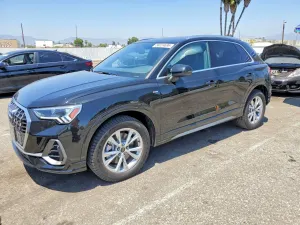 Audi Q3 2.0L 4 2025