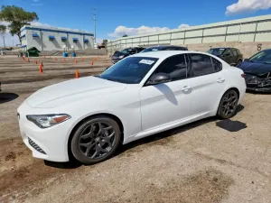 Alfa Romeo Giulia 2.0L 4 2021