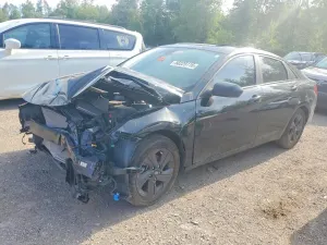 Hyundai Elantra 2.0L 4 2023