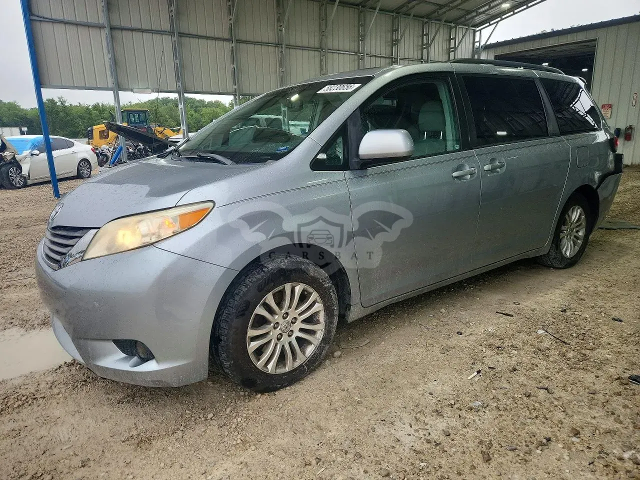 Toyota Sienna 3.5L 6 2011