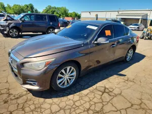 Infiniti Q50 3.7L 6 2015
