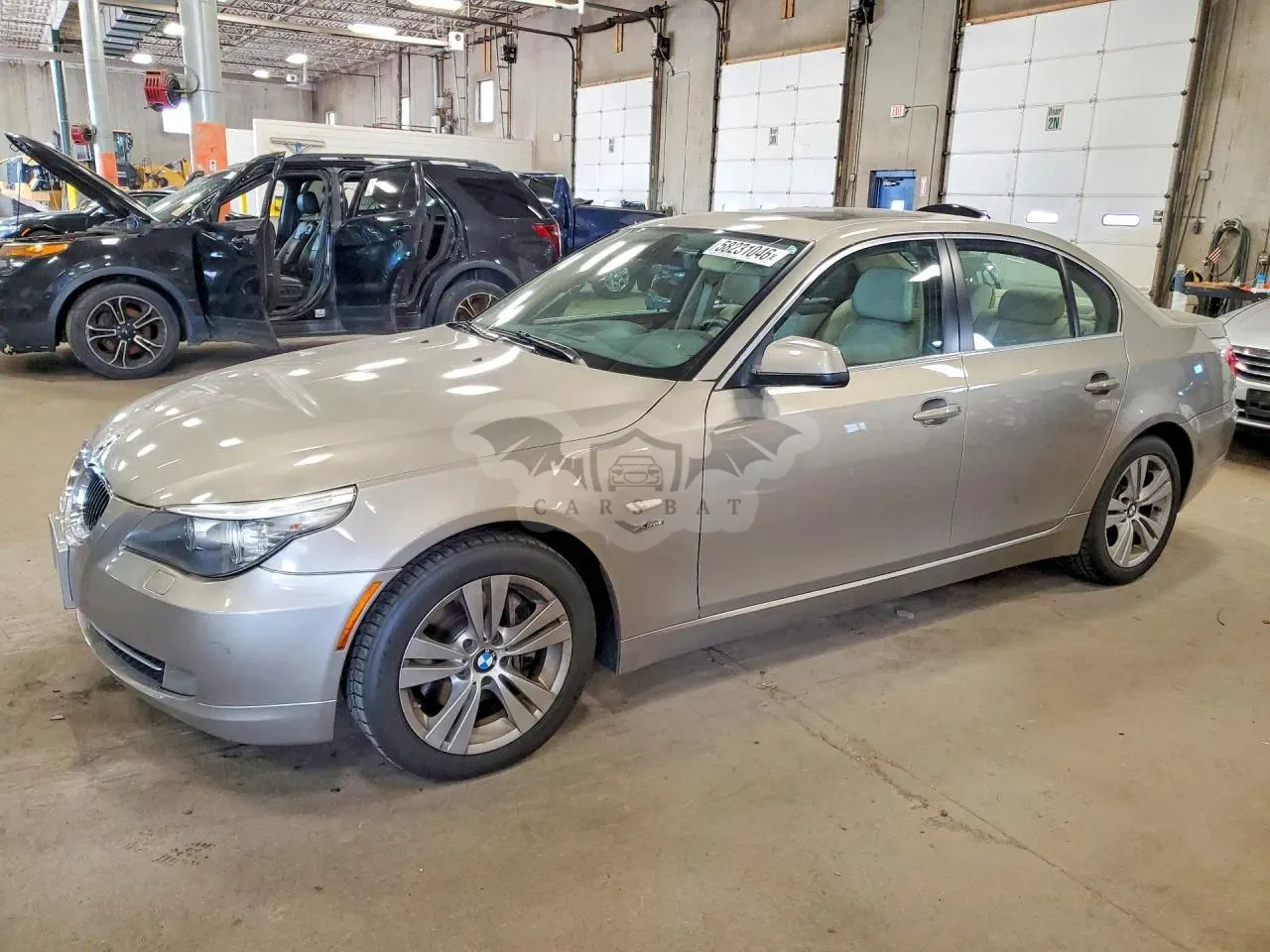 BMW 5 Series 3.0L 6 2010