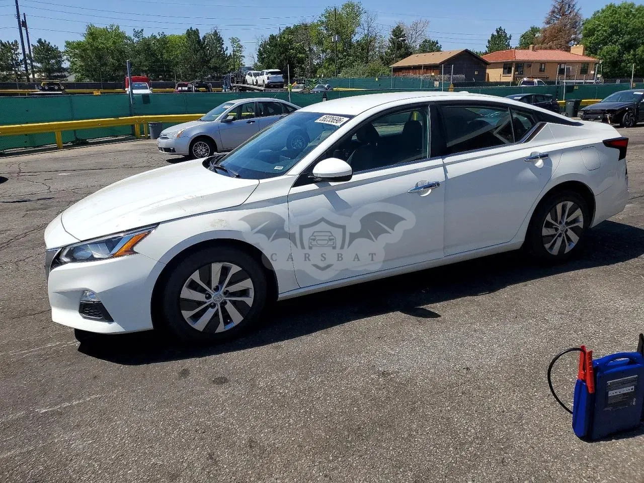 Nissan Altima 2.5L 4 2020