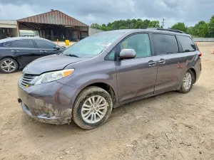 Toyota Sienna 3.5L 6 2012