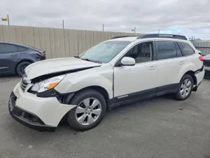 Subaru Outback 2.5L 4 2012