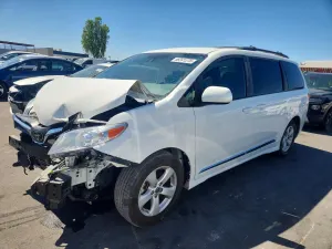 Toyota Sienna 3.5L 6 2020
