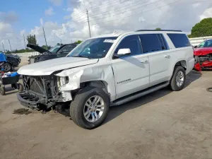 Chevrolet Suburban 5.3L 8 2016