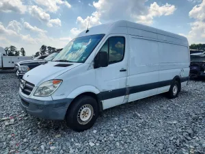 Mercedes-Benz Sprinter 3.0L 6 2011
