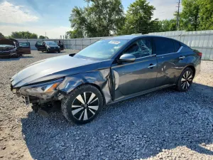 Nissan Altima 2.5L 4 2019