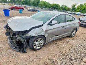 Hyundai Elantra 2.0L 4 2020