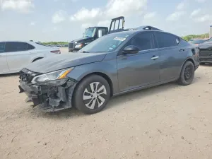 Nissan Altima 2.5L 4 2020
