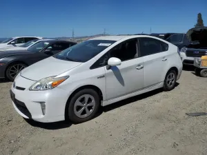 Toyota Prius 1.8L 4 2015