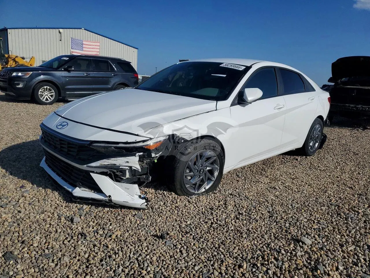 Hyundai Elantra 2.0L 4 2024
