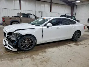 Volvo S90 2.0L 4 2018