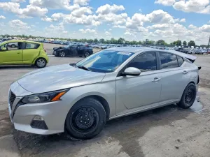 Nissan Altima 2.5L 4 2022