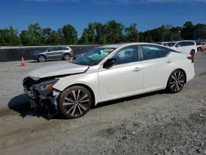 Nissan Altima 2.5L 4 2020