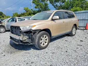 Toyota Highlander 3.5L 6 2013