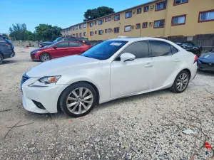 Lexus IS 2.5L 6 2015