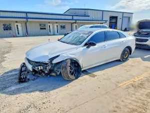 Kia K5 2.5L 4 2026