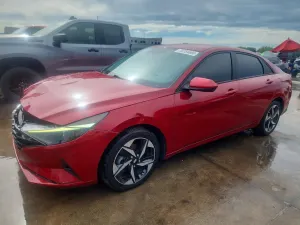 Hyundai Elantra 2.0L 4 2023