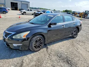 Nissan Altima 2.5L 4 2015