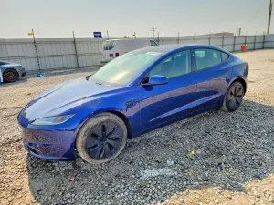 Tesla Model 3 2025