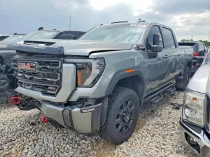 GMC Sierra 6.6L 8 2024