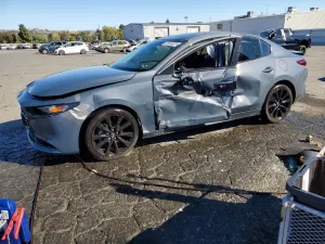 Mazda 3 2.5L 4 2023