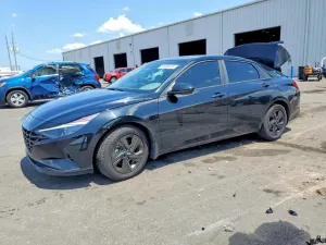 Hyundai Elantra 2.0L 4 2023