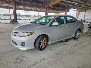 Toyota Corolla 1.8L 4 2013