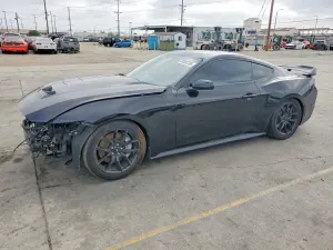 Ford Mustang 5.0L 8 2025