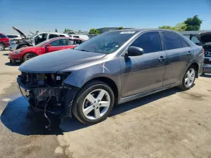 Toyota Camry 2.5L 4 2013