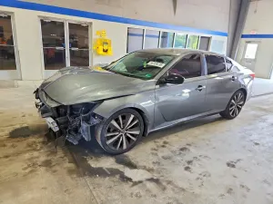Nissan Altima 2.5L 4 2019