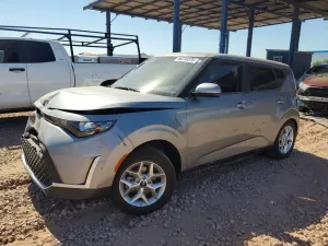Kia Soul 2.0L 4 2025