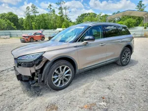 Lincoln Corsair 2.0L 4 2021